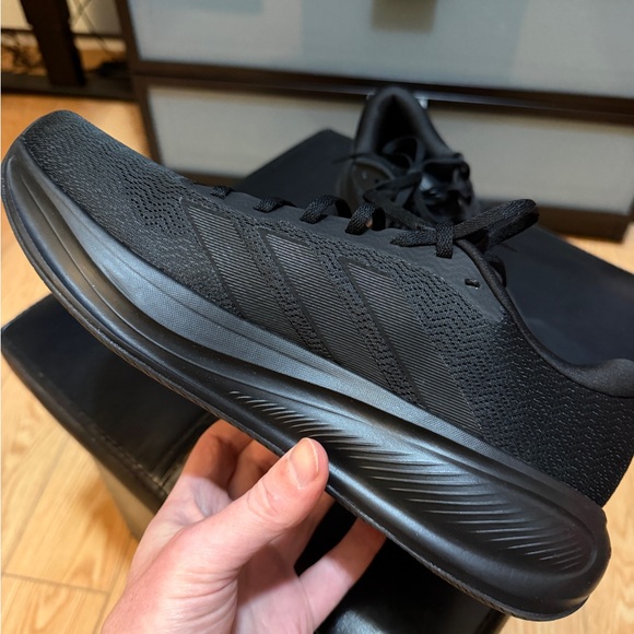 Men\'s Black Athletic Shoes